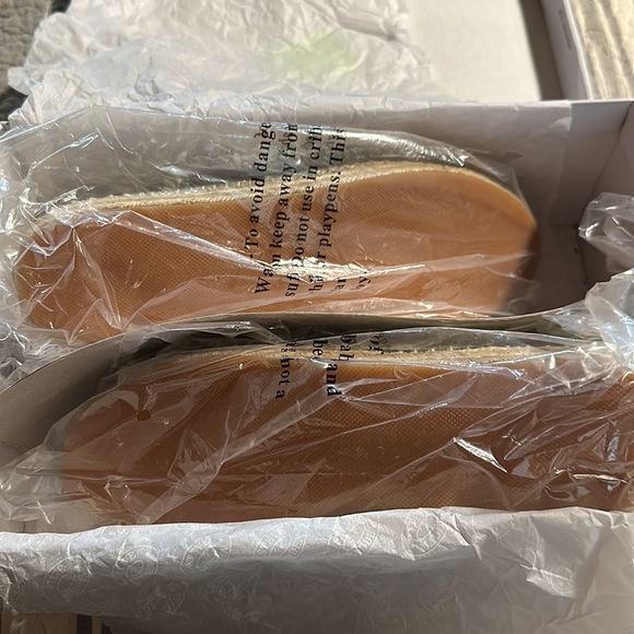 NWT Steve Madden gold snake Pacificc espadrilles. - Picture 5 of 7